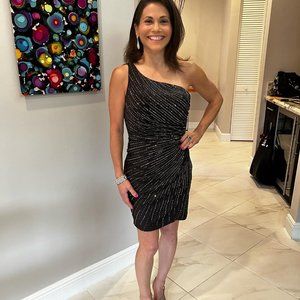 Absolutely stunning dress by Sherri Hill.